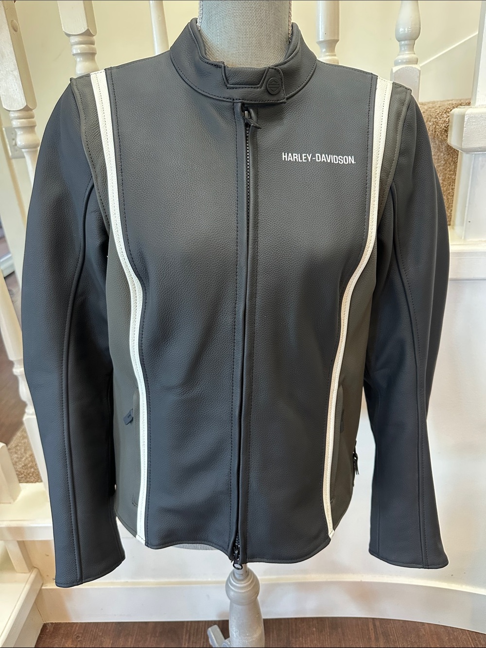 Nwt. Harley Davidson leather jacket for women